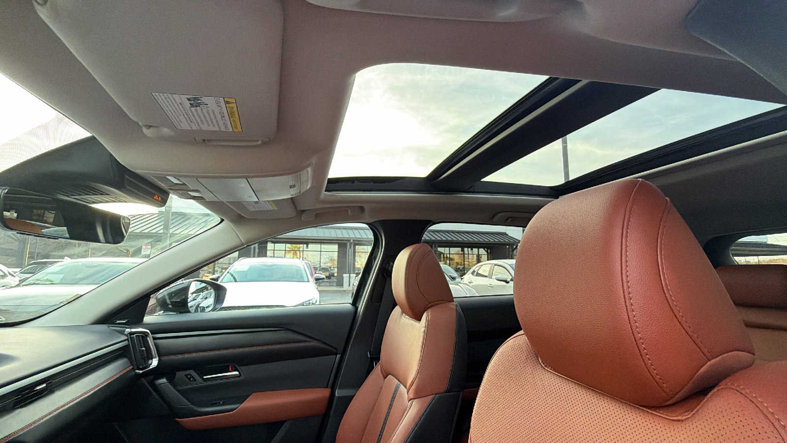 Certified 2025 MAZDA CX-50 2.5 Turbo w/ Premium Plus Pkg image 16