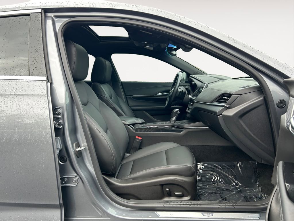 Used 2022 Cadillac CT4 Luxury w/ Sun And Sound Package RWD image 24