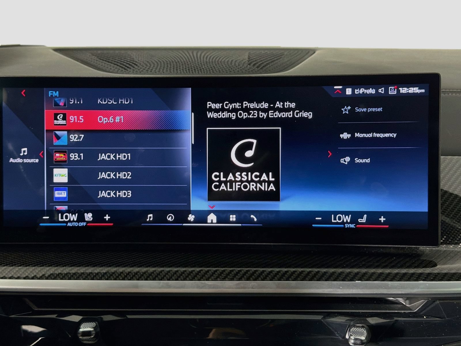 Used 2026 BMW X6 M60i AWD/4WD image 15