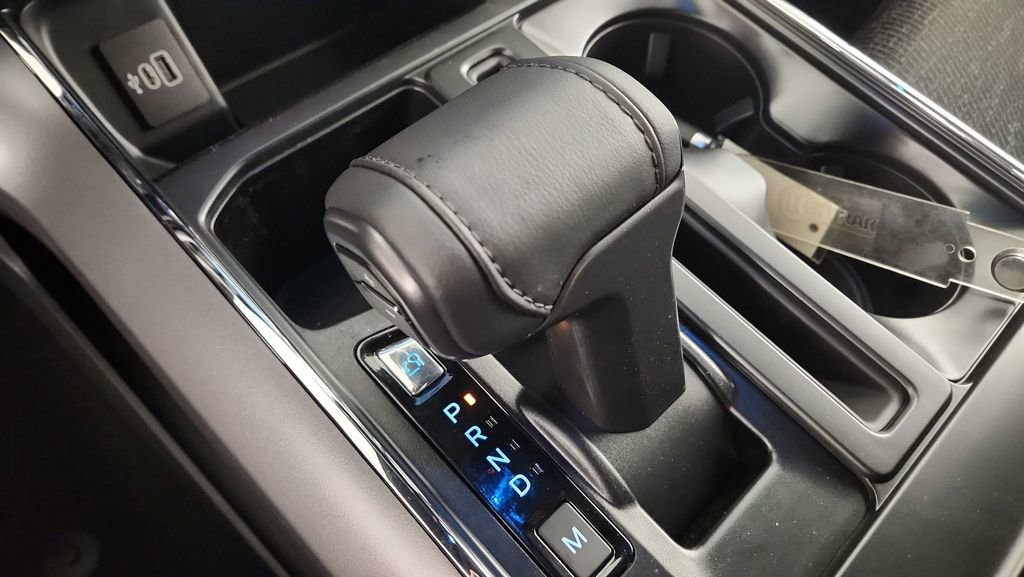 New 2026 Ford F150 XLT w/ Equipment Group 302A MID image 30