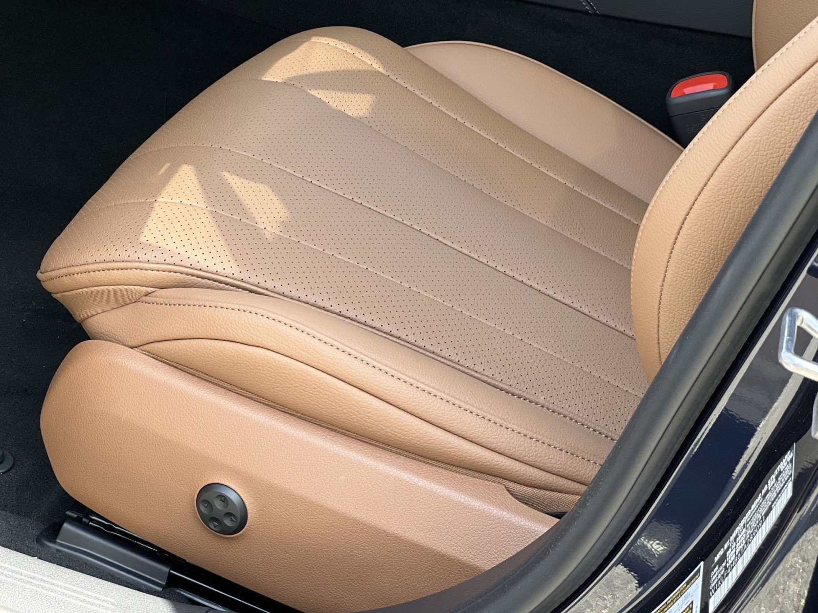 New 2026 Mercedes-Benz E 350 4MATIC Sedan image 19