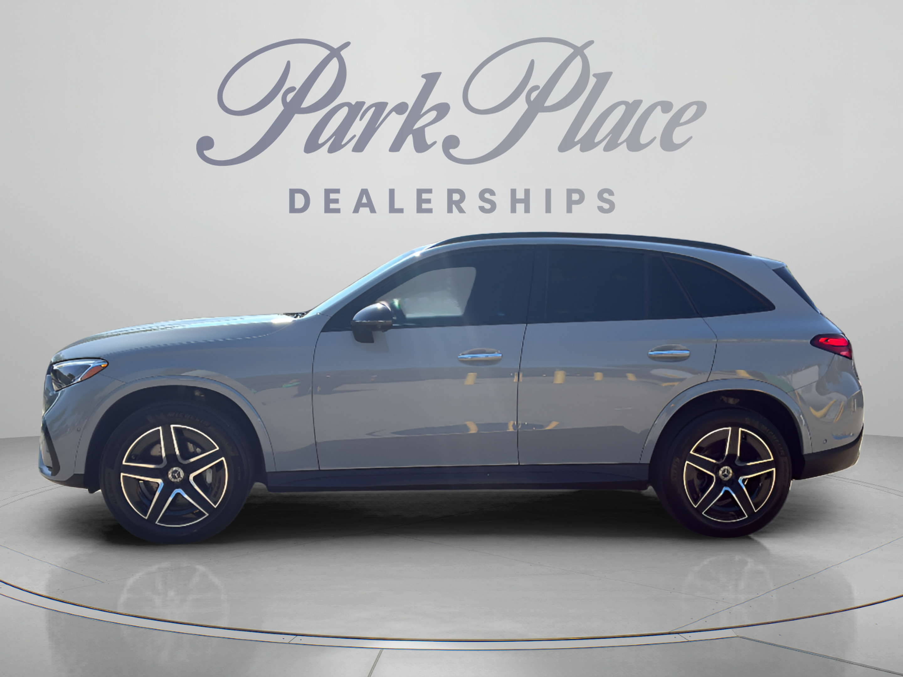 Used 2026 Mercedes-Benz GLC 300 image 23