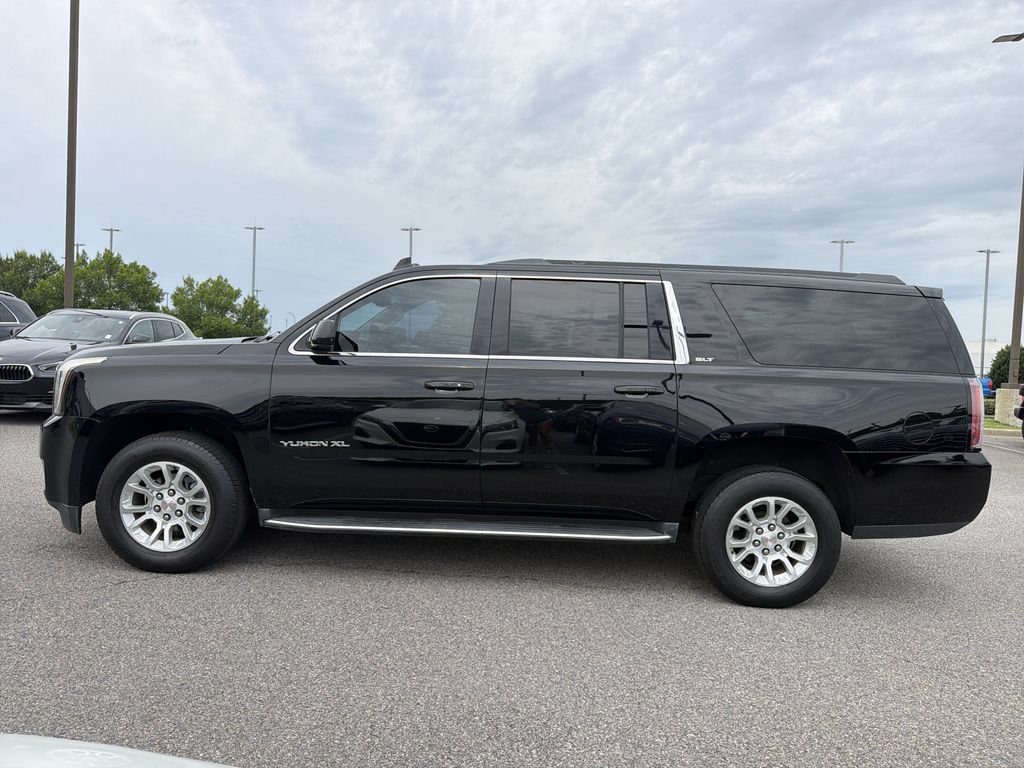 Used 2018 GMC Yukon XL SLT RWD image 2