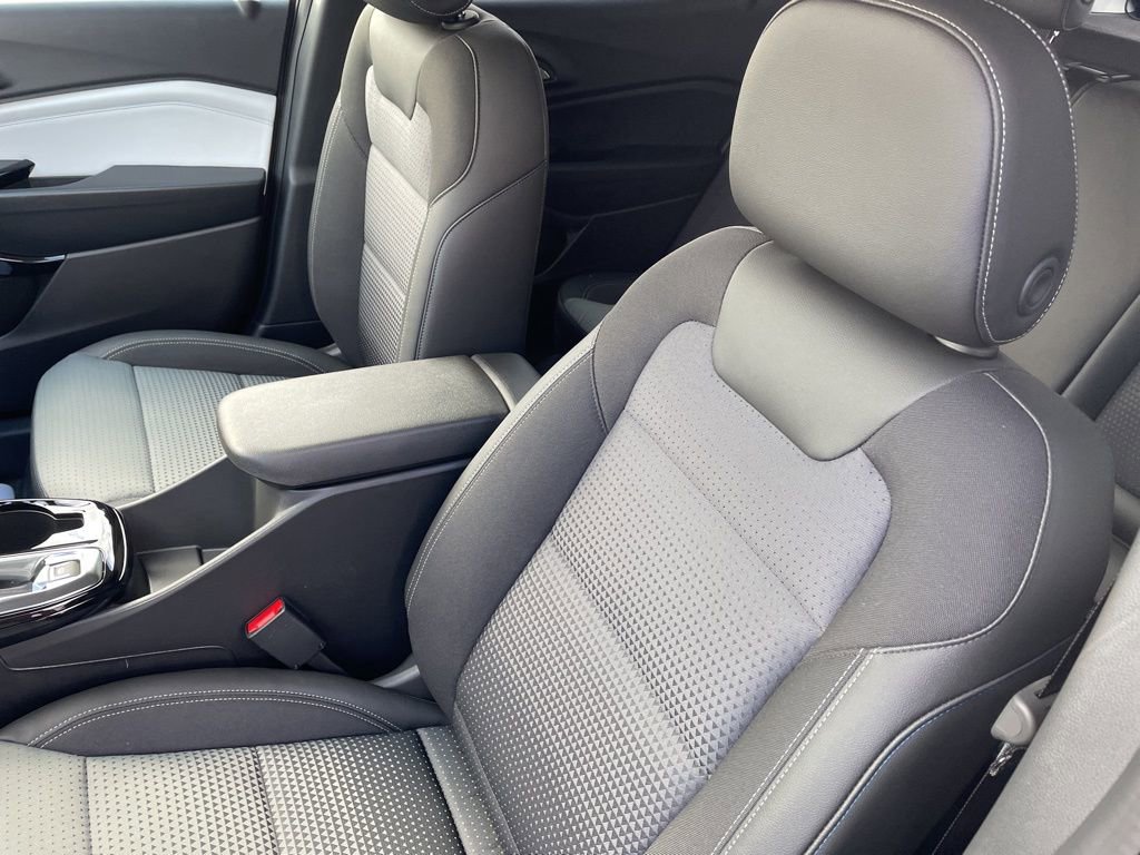 New 2026 Chevrolet Trax LT w/ Driver Confidence Package FWD image 10