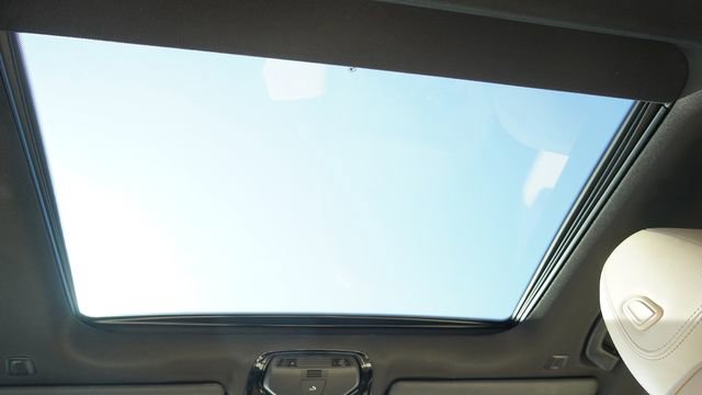 Used 2022 BMW 330i Sedan image 18