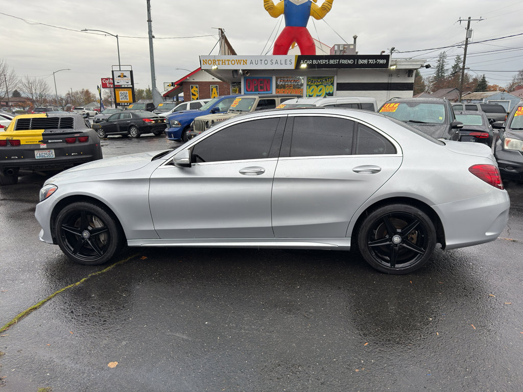Used 2015 Mercedes-Benz C 300 4MATIC Sedan w/ Multimedia Package image 2