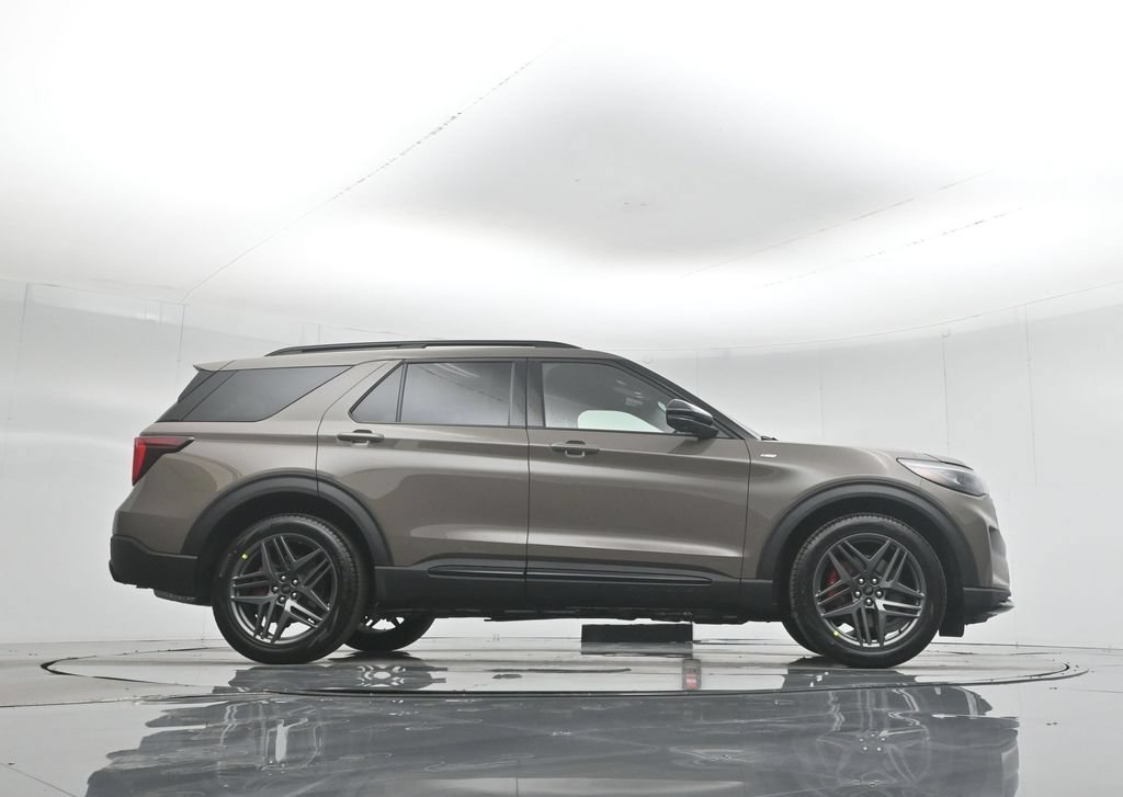 New 2026 Ford Explorer ST-Line w/ ST-Line Street Pack RWD image 51