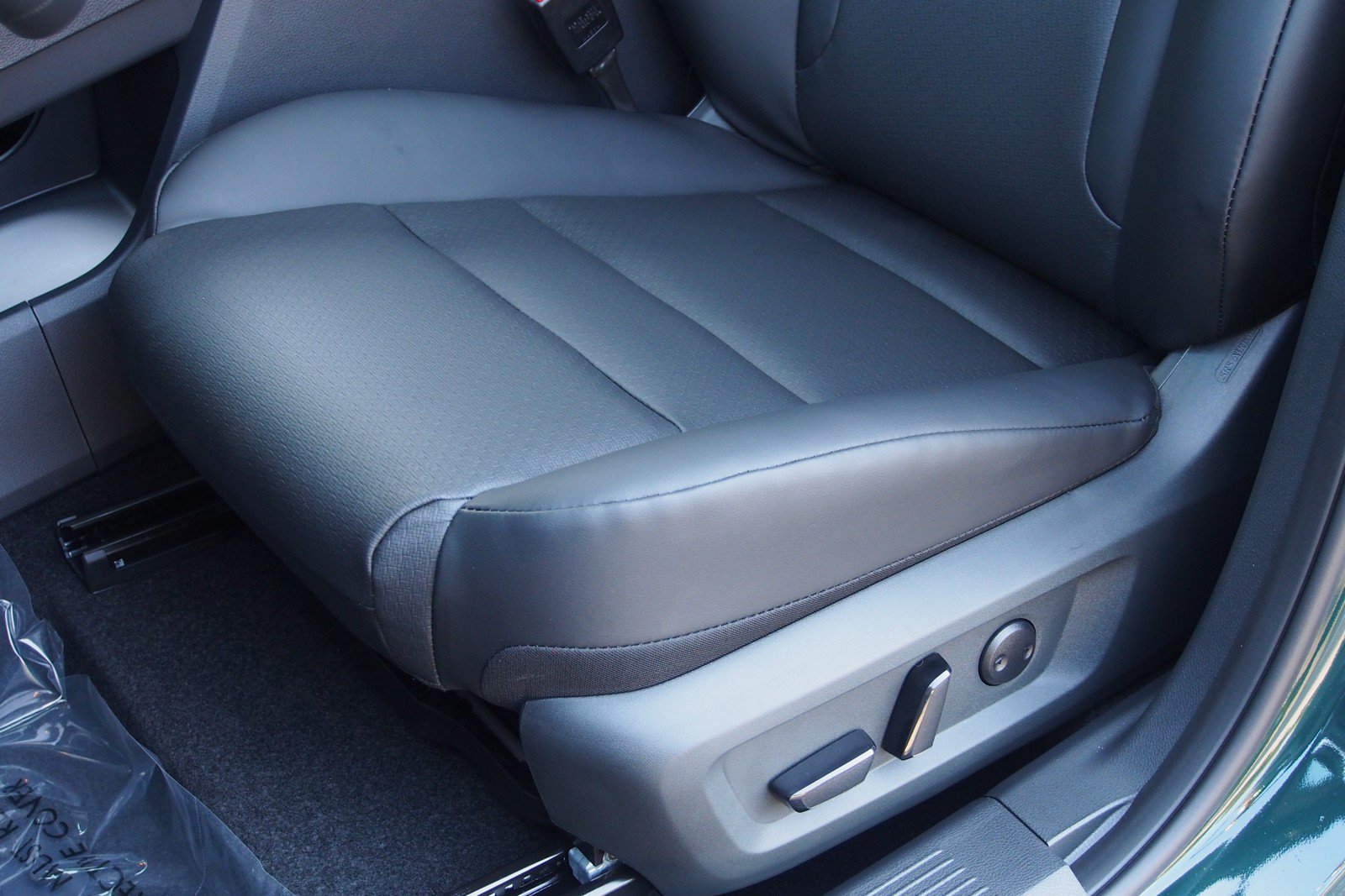 New 2026 Nissan Rogue Dark Armor FWD image 18