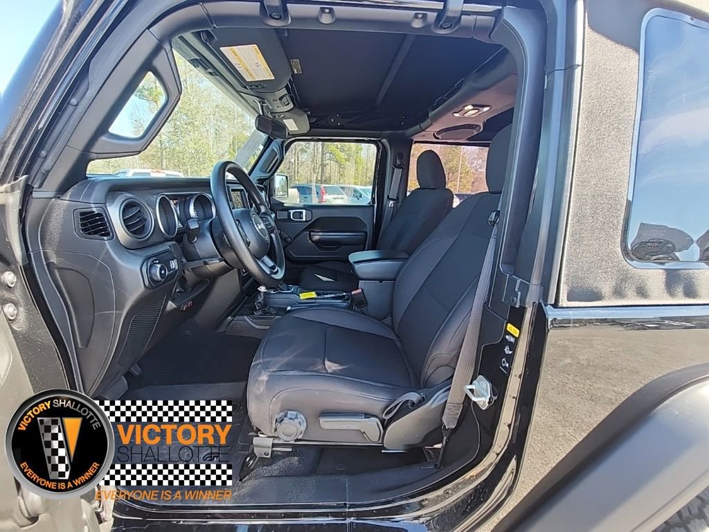 Used 2023 Jeep Wrangler Sport image 17