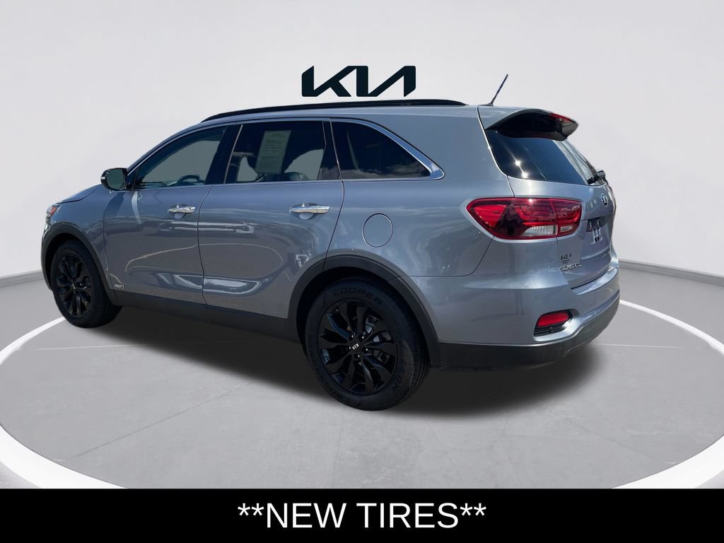 Used 2019 Kia Sorento S AWD/4WD image 3