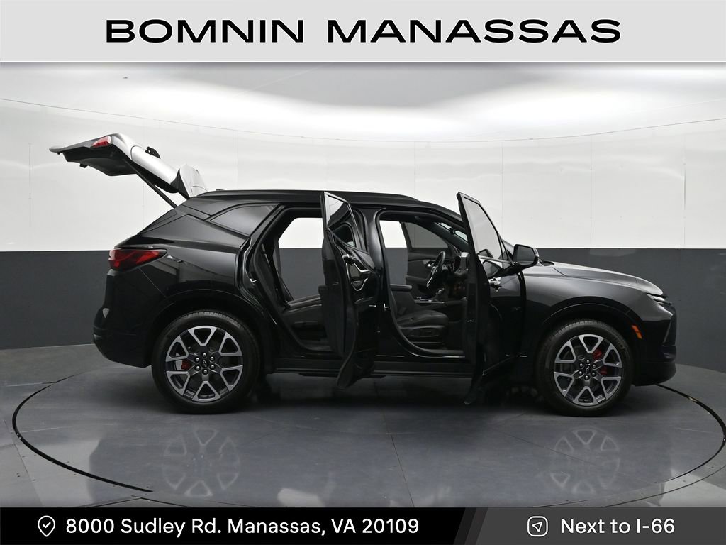 Used 2023 Chevrolet Blazer RS w/ Driver Confidence II Package AWD/4WD image 39