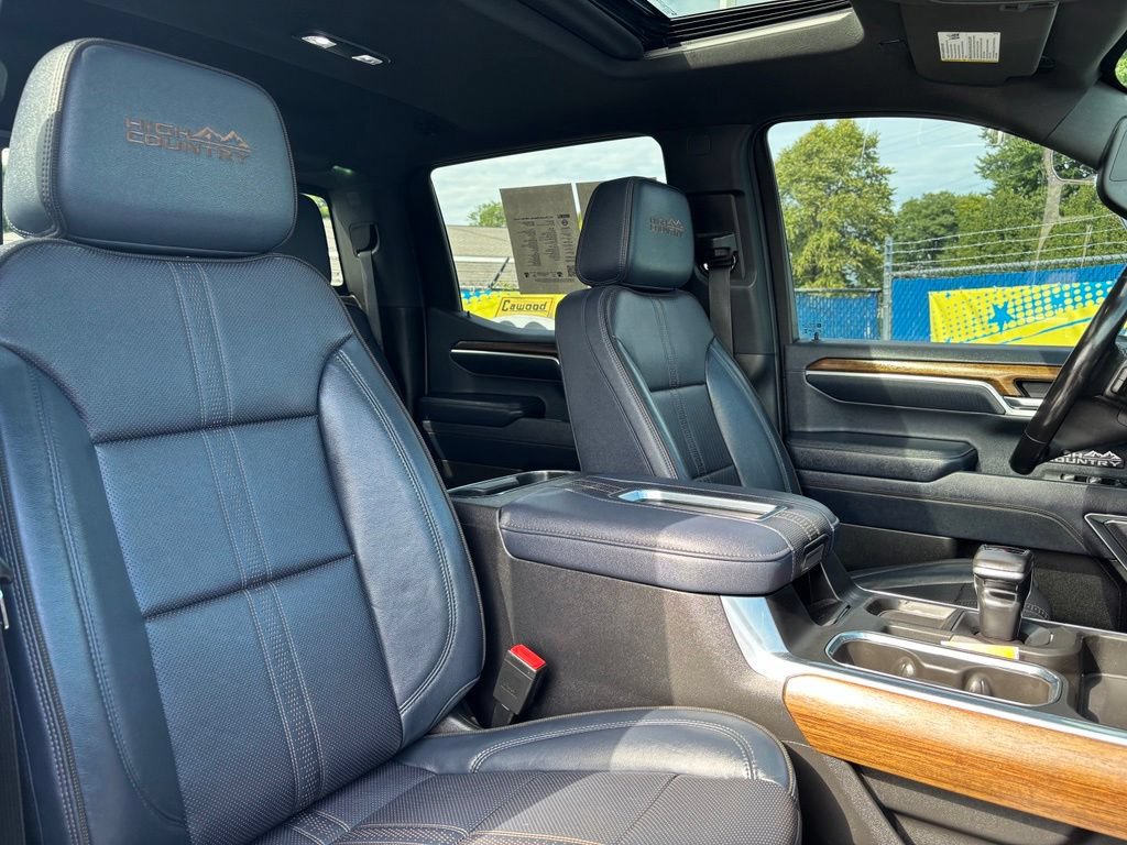 Used 2022 Chevrolet Silverado 1500 High Country w/ High Country Premium Package AWD/4WD image 21