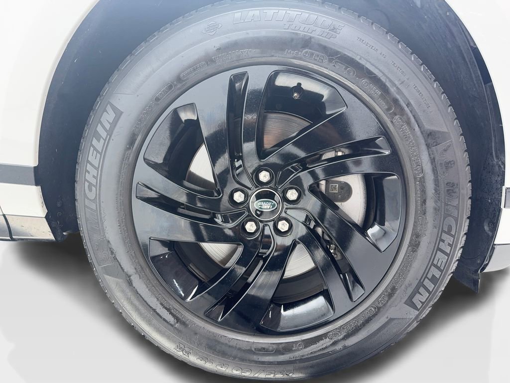 Used 2022 Land Rover Range Rover Evoque R-Dynamic S AWD/4WD image 17