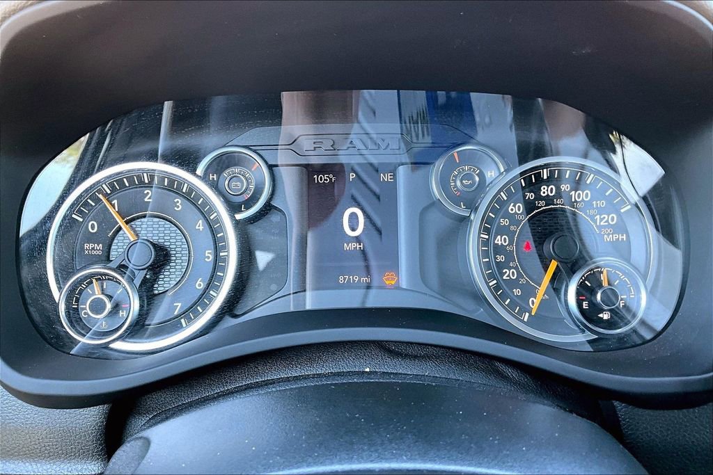 Used 2022 RAM 2500 Tradesman w/ Chrome Appearance Group image 8