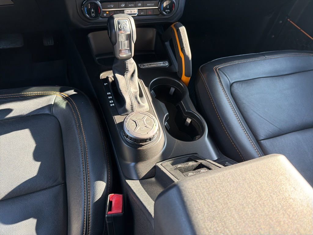 Used 2022 Ford Bronco Badlands image 16