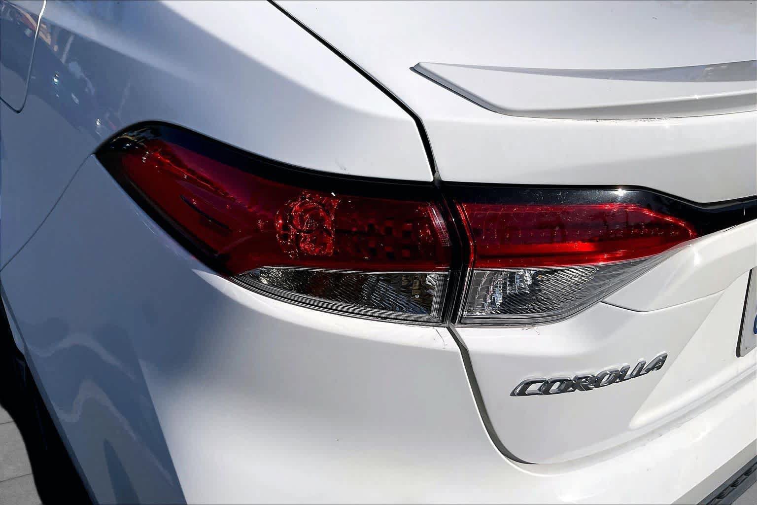 Used 2021 Toyota Corolla SE w/ Carpet Mat Package (TMS) FWD image 28