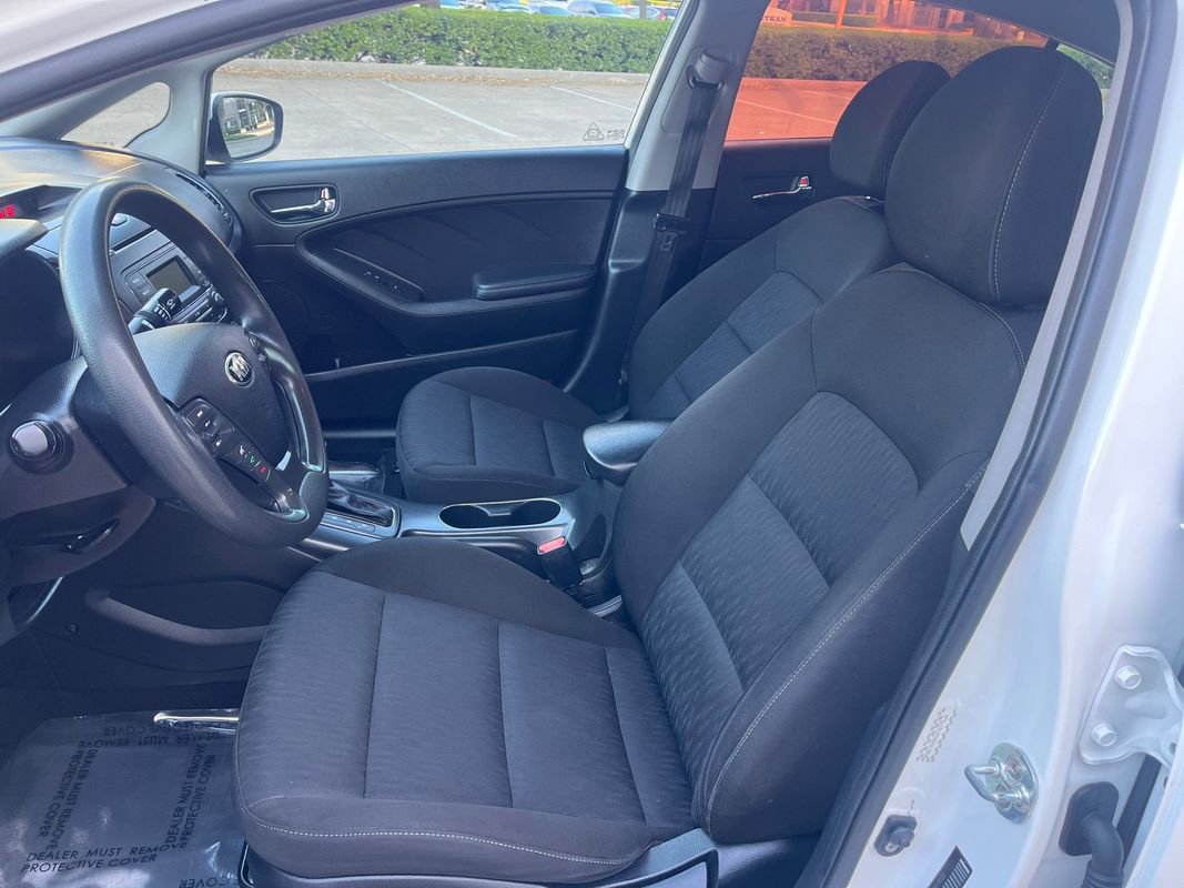 Used 2016 Kia Forte LX image 13