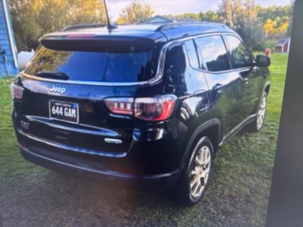 Used 2022 Jeep Compass Latitude AWD/4WD image 2