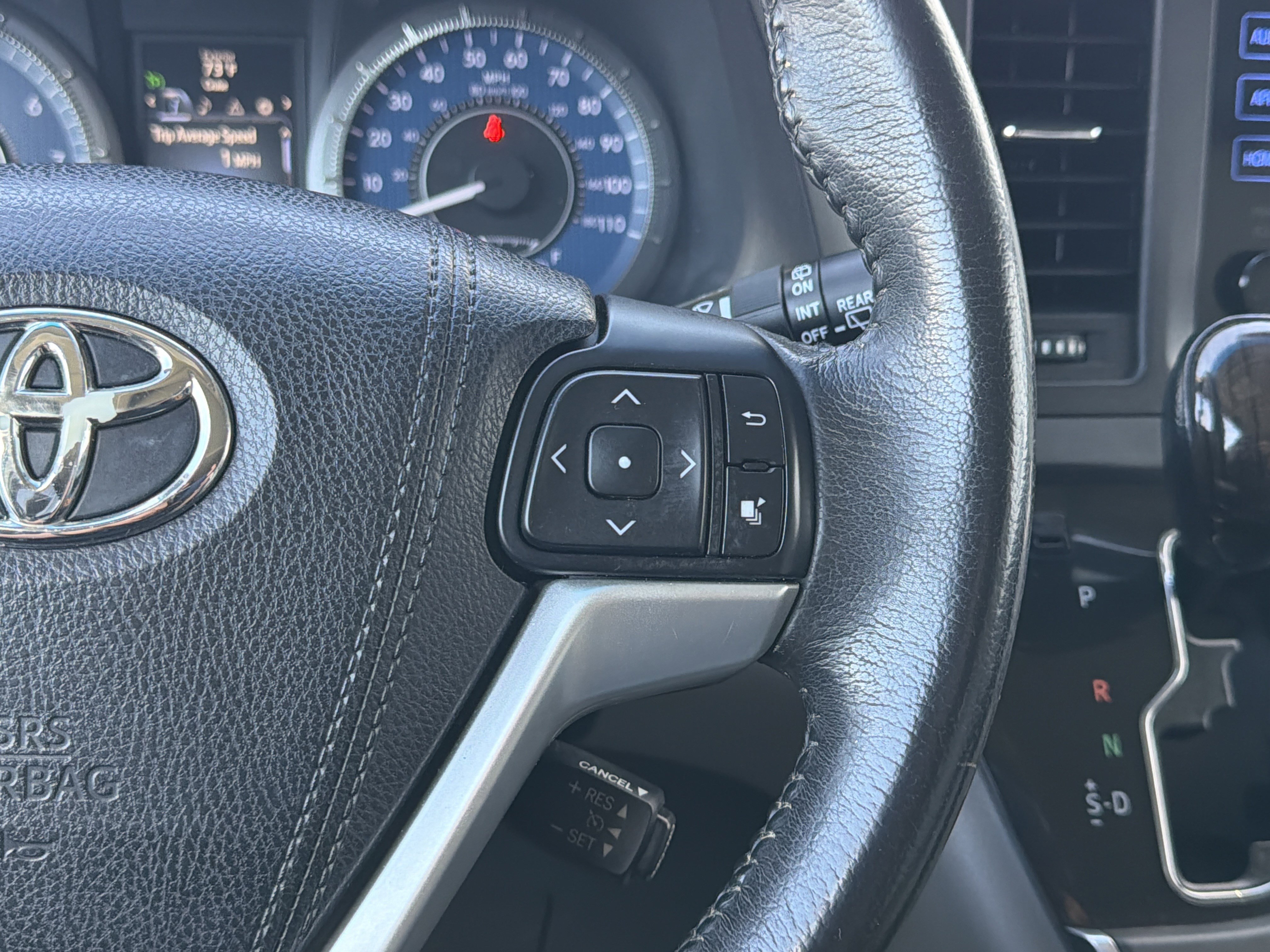 Used 2017 Toyota Sienna XLE image 19