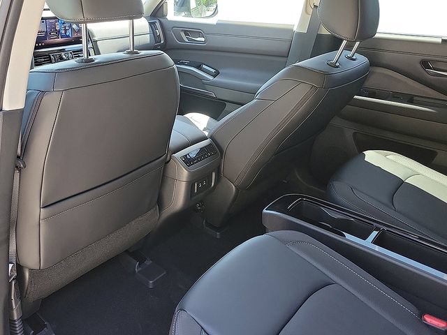 New 2026 Nissan Pathfinder SL w/ SL Premium Package AWD/4WD image 25