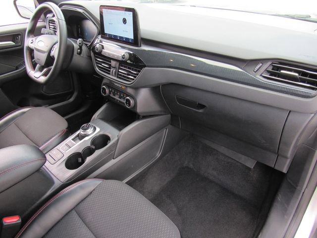 Used 2024 Ford Escape ST-Line image 13