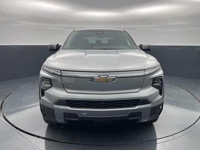 New 2026 Chevrolet Silverado EV LT AWD/4WD image 2