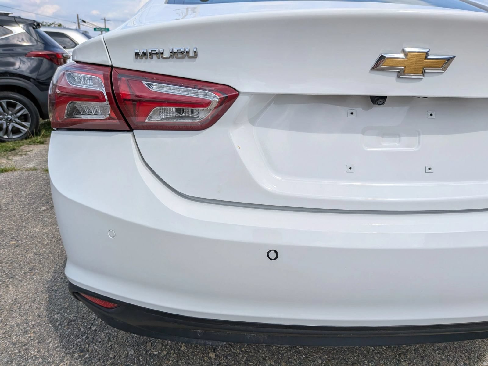 Used 2021 Chevrolet Malibu LT FWD image 15