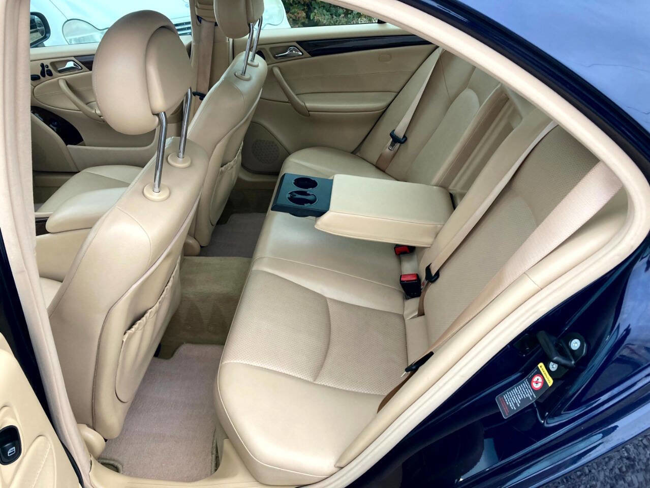 Used 2002 Mercedes-Benz C 240 Sedan image 20