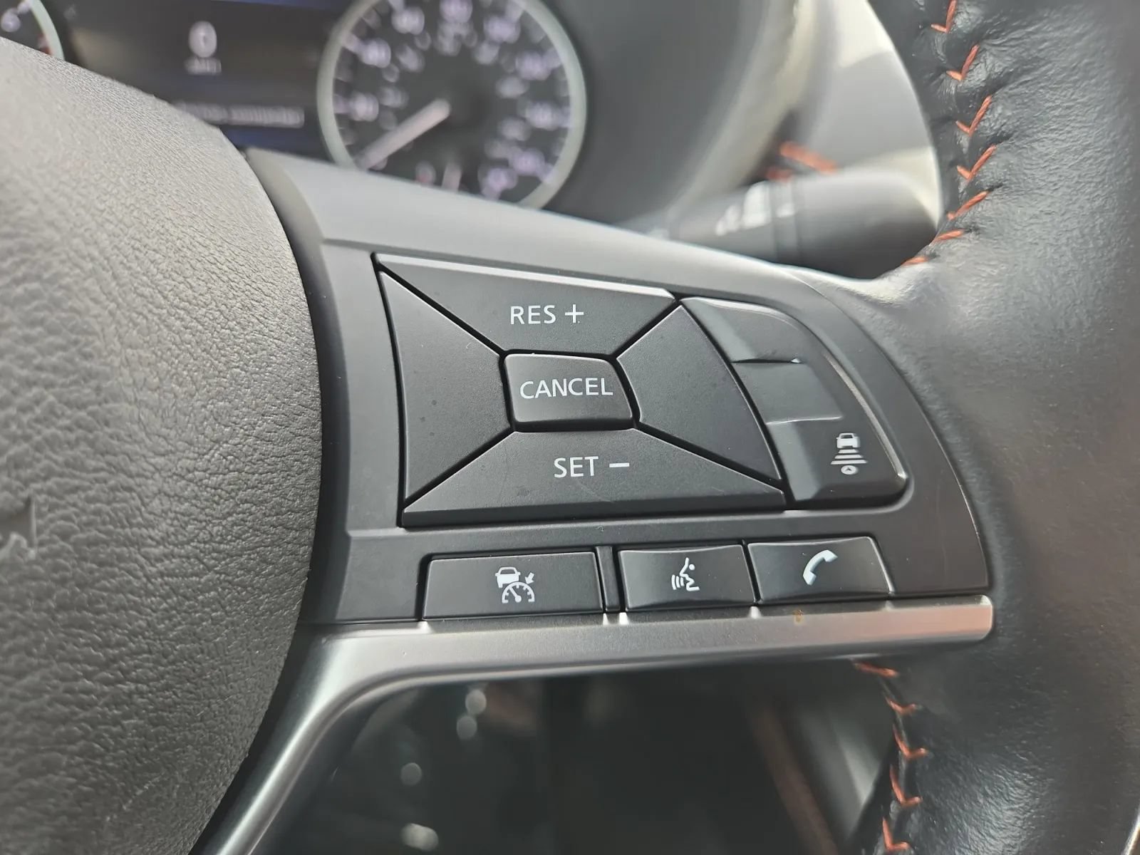 Used 2023 Nissan Sentra SR w/ SR Premium Package FWD image 22