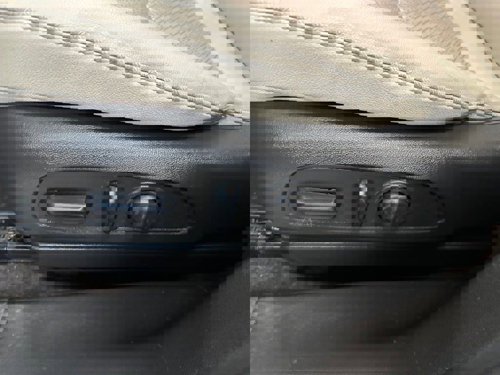 Certified 2023 Buick Encore GX Essence w/ Experience Buick Package image 3