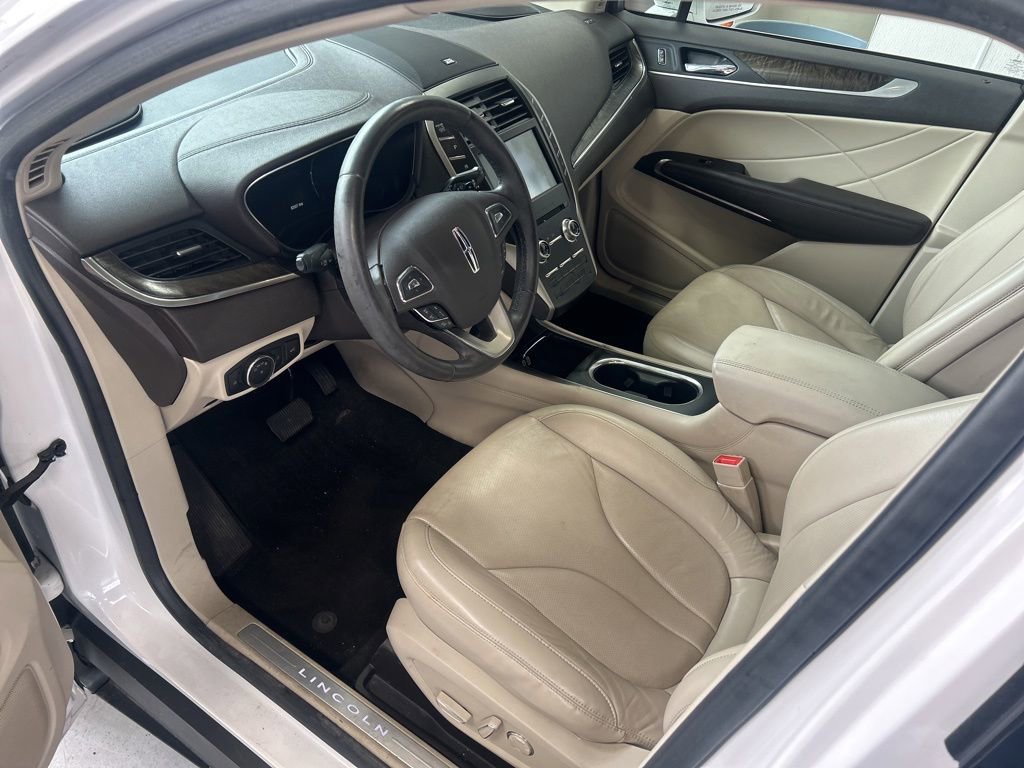 Used 2019 Lincoln MKC Reserve AWD/4WD image 3