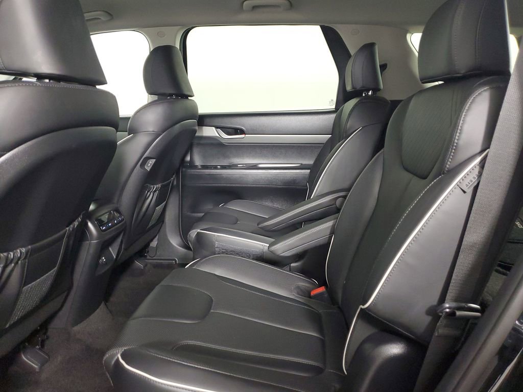Used 2025 Hyundai Palisade SEL FWD image 23