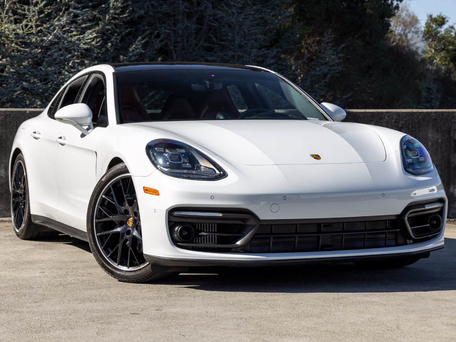 Used 2023 Porsche Panamera 4 Platinum Edition AWD/4WD image 6