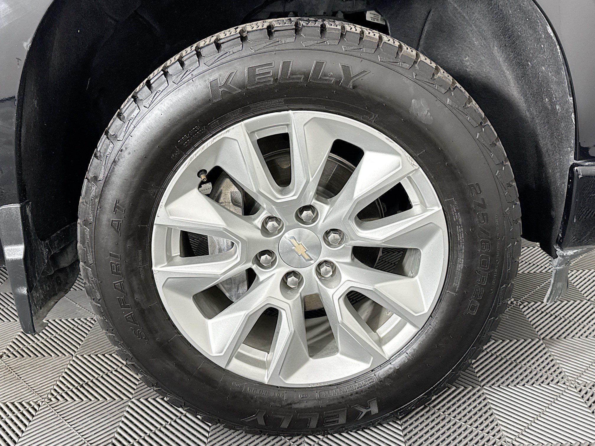 Used 2023 Chevrolet Silverado 1500 Custom RWD image 28