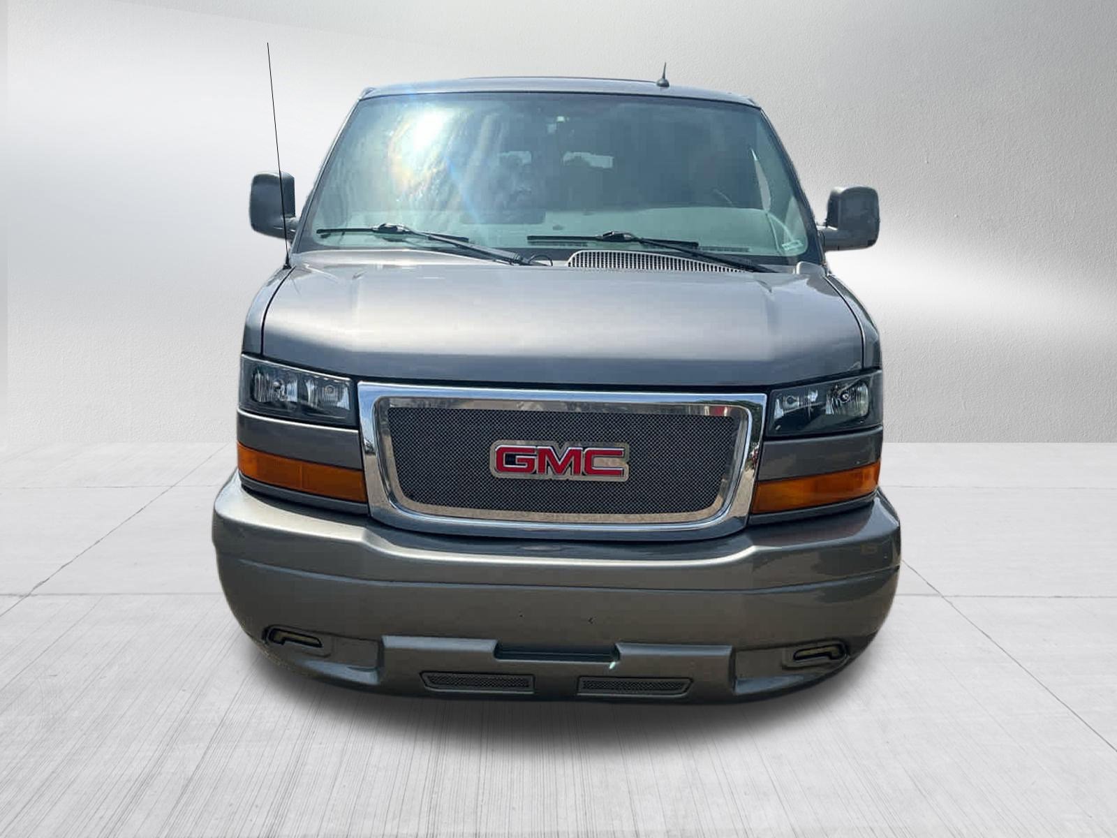 Used 2012 GMC Savana 1500 AWD video 2