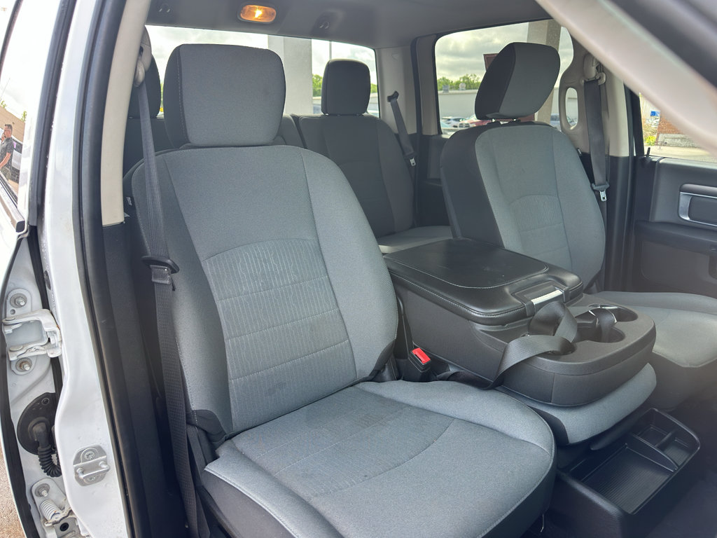 Used 2022 RAM 1500 Classic SLT w/ Protection Group AWD/4WD image 27