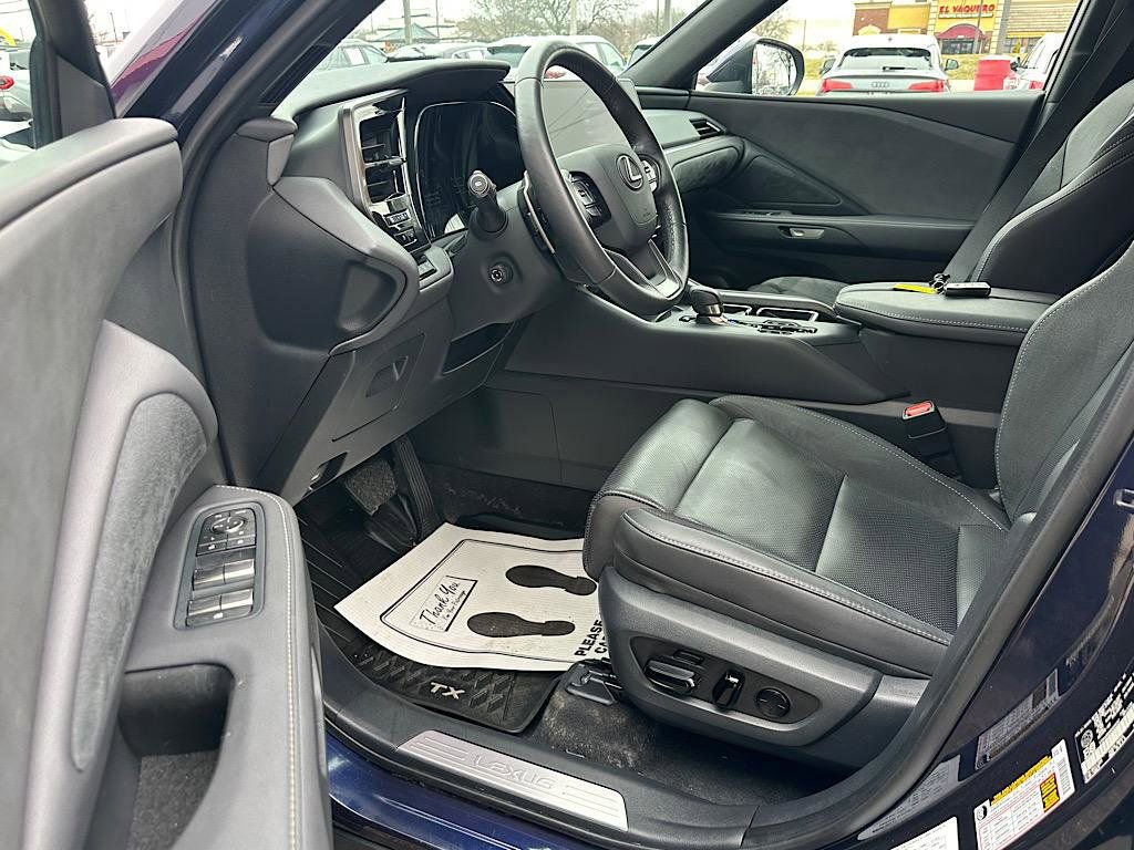 Used 2024 Lexus TX 350 AWD image 11