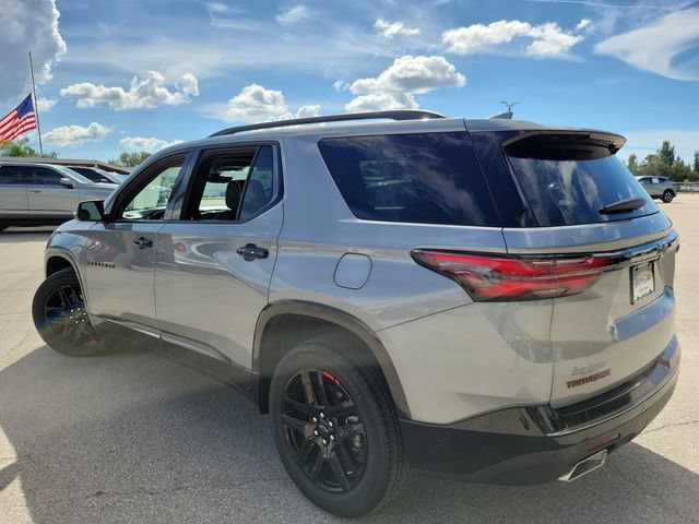 Used 2023 Chevrolet Traverse Premier w/ Redline Edition AWD/4WD image 4