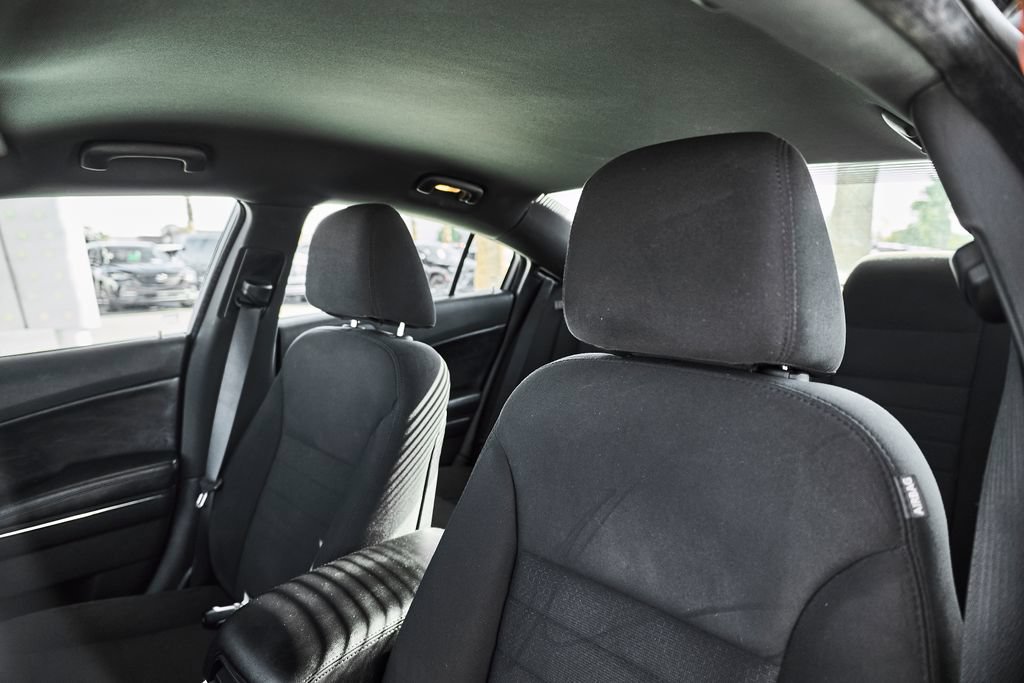 Used 2013 Dodge Charger SE RWD image 34