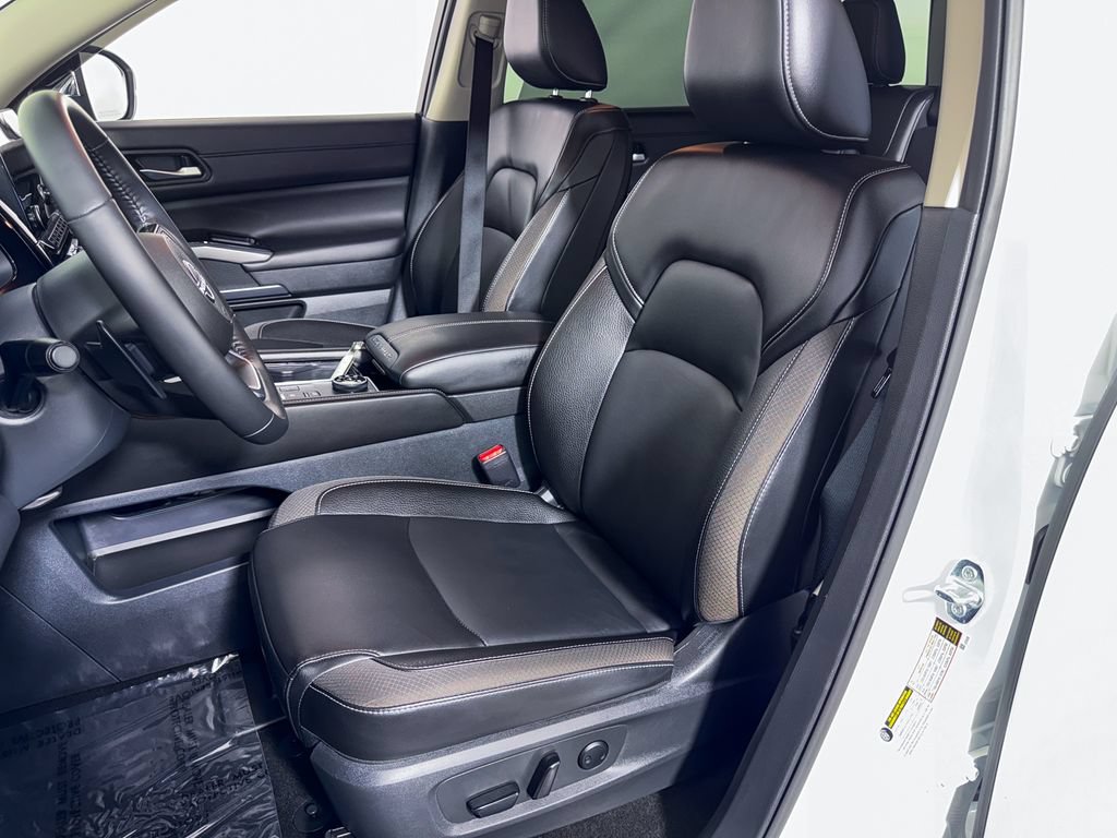 Certified 2024 Nissan Pathfinder SL AWD/4WD image 15