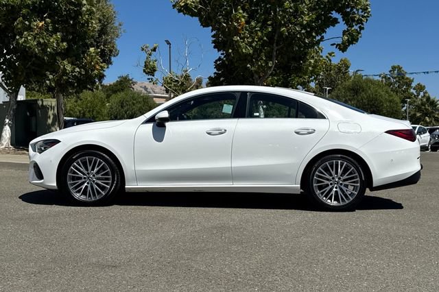 Used 2025 Mercedes-Benz CLA 250 image 7