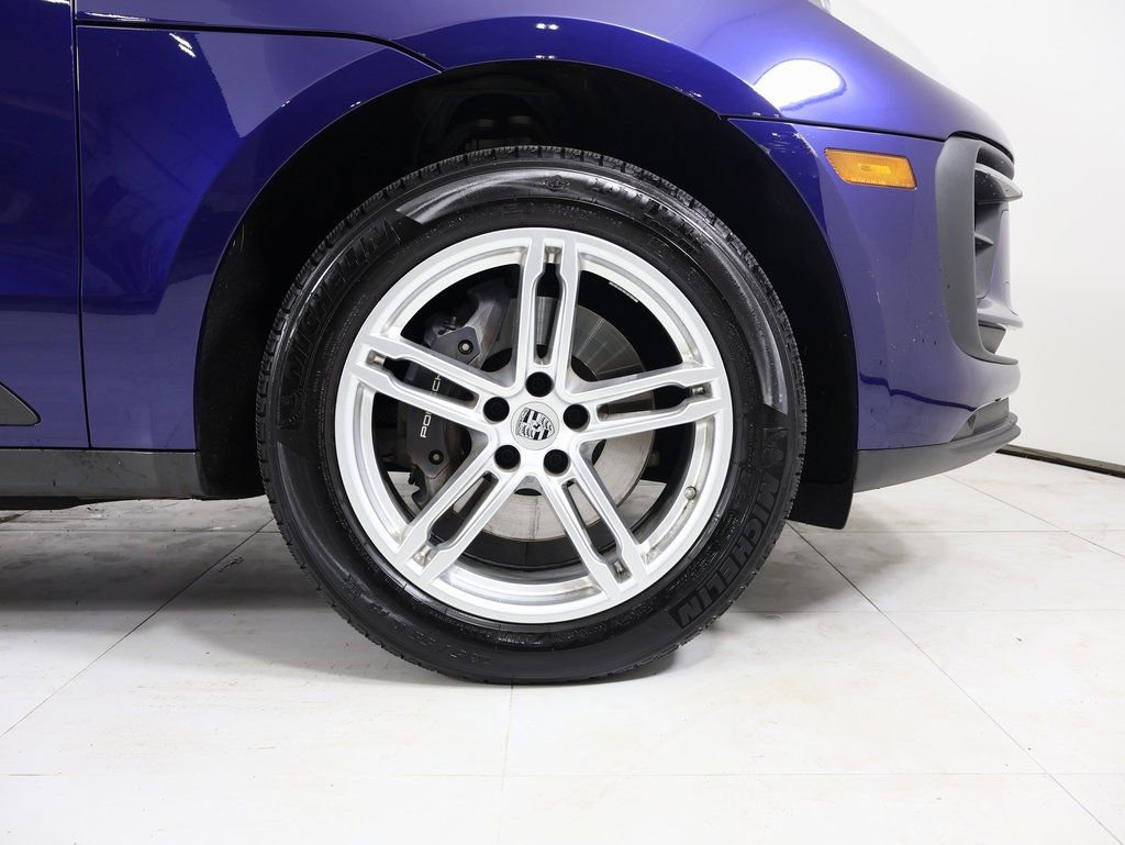 Used 2025 Porsche Macan image 21