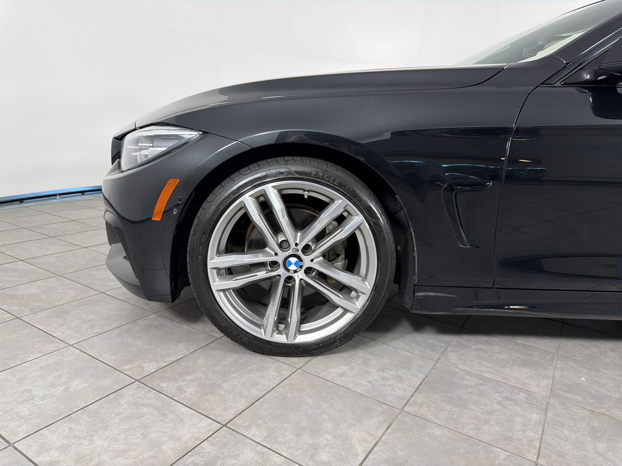Used 2020 BMW 430i Convertible w/ M Sport Package RWD image 11
