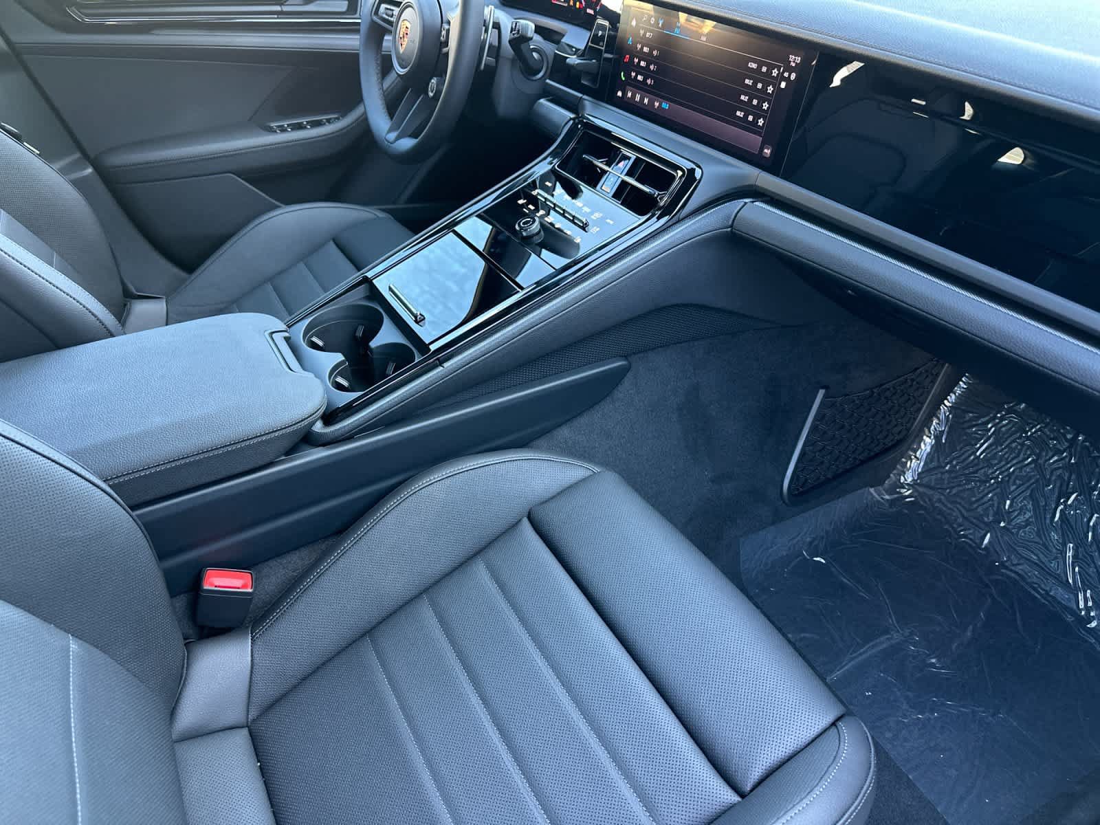 New 2026 Porsche Panamera RWD image 17