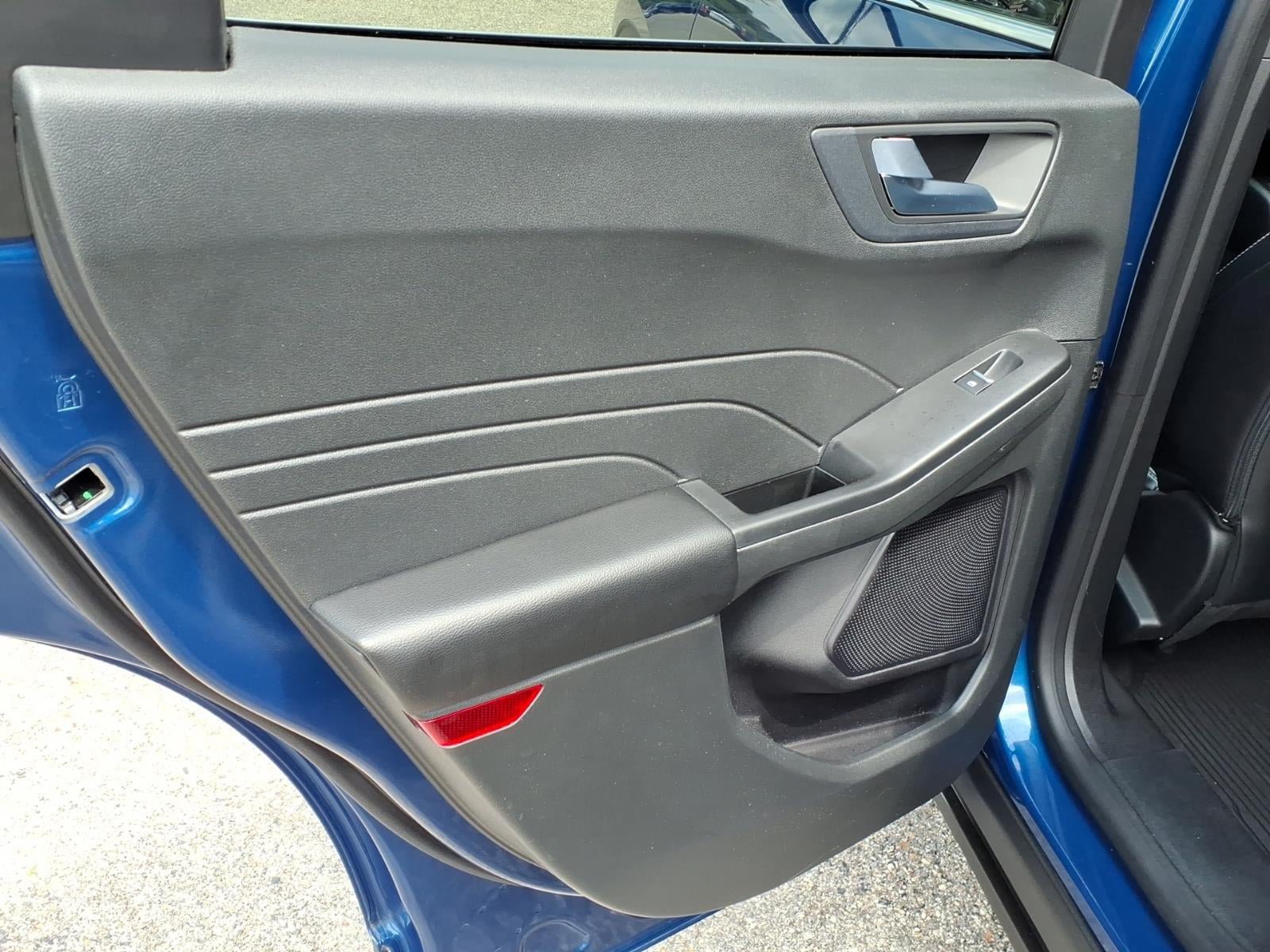 Used 2023 Ford Escape Platinum AWD/4WD image 6
