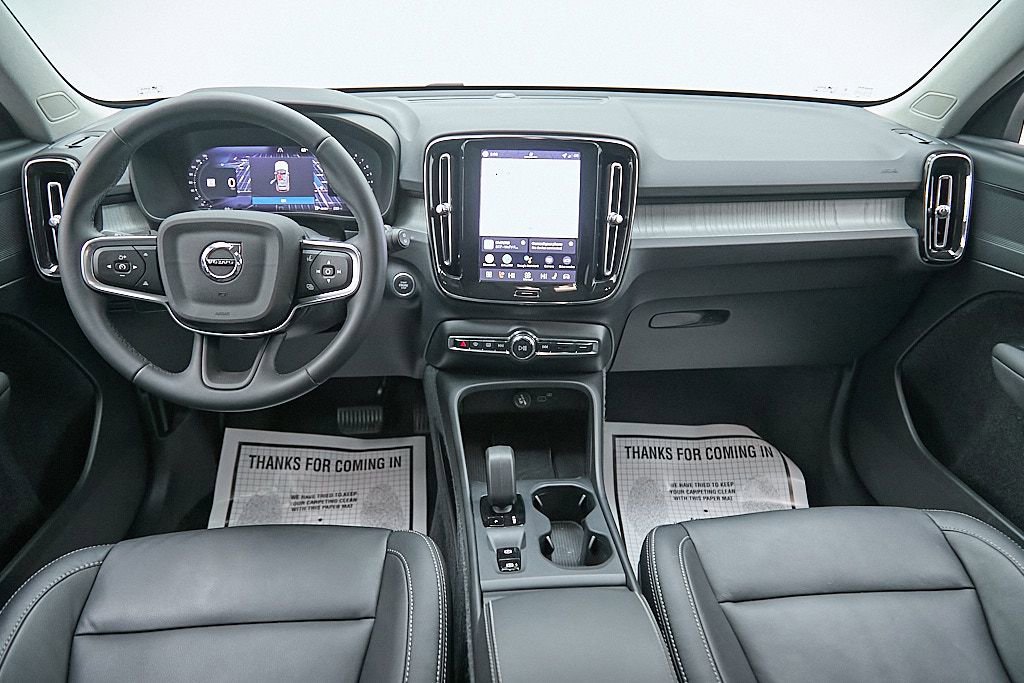 New 2026 Volvo XC40 B5 Core image 22