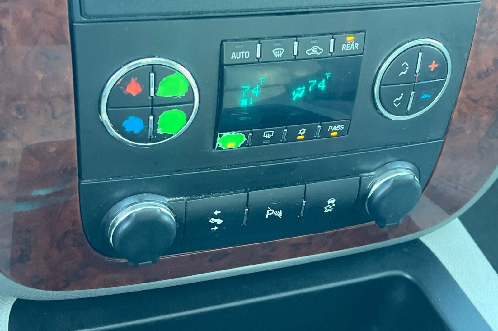 Used 2013 Chevrolet Tahoe LT w/ Luxury Package image 18