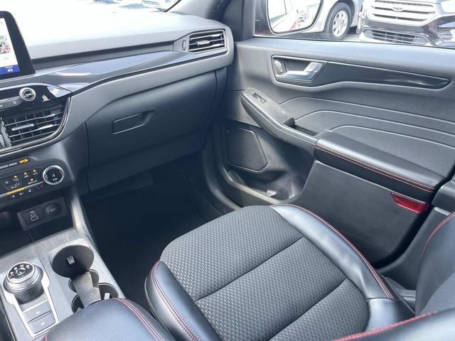 Used 2024 Ford Escape ST-Line AWD/4WD image 16