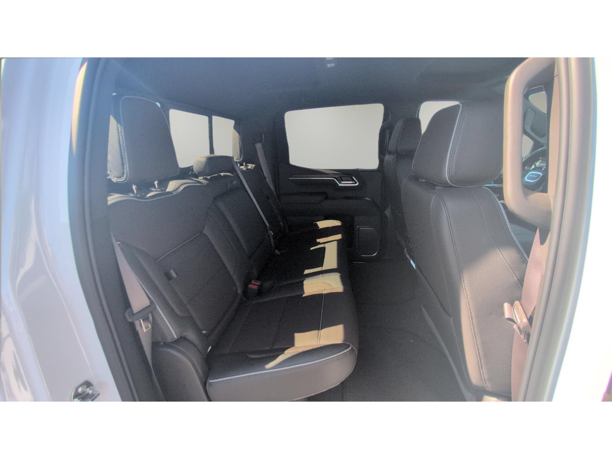 Used 2026 GMC Sierra 1500 Denali w/ Technology Package AWD/4WD image 14