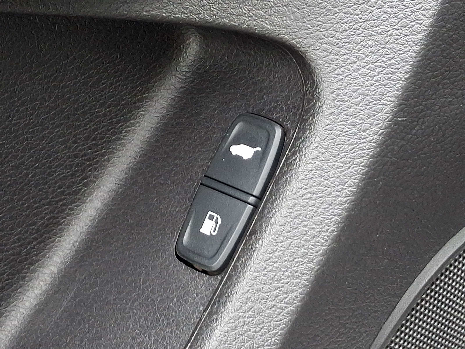 Used 2020 Acura MDX w/ Technology Package AWD/4WD image 28